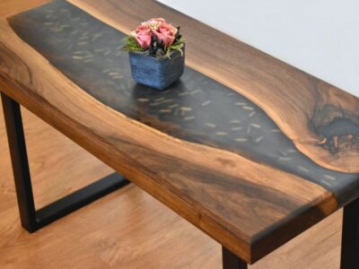 Tavolo da cucina in legno fatto a mano